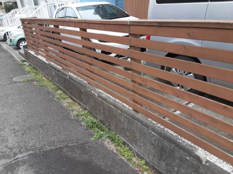 木製フェンスの塗り替え工事
